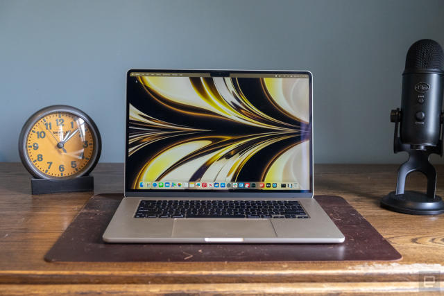 MacBook Air 15" (M2)