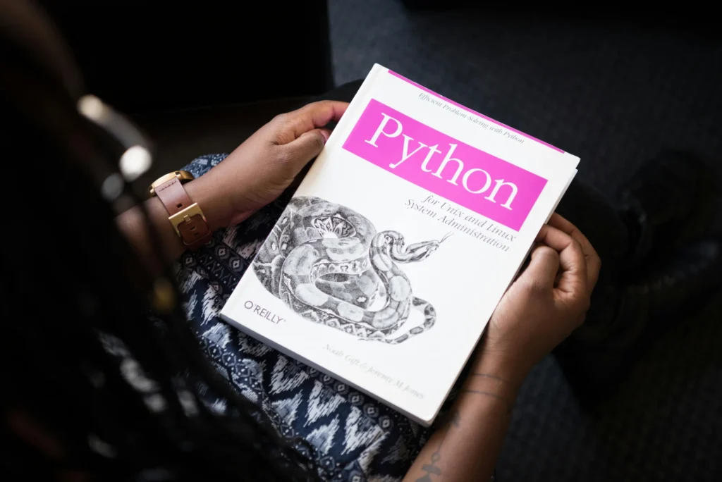 Що таке ітератори в Python