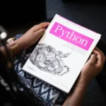 Що таке ітератори в Python